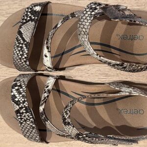 Aetrex Women's Snakeskin Pattern Sandals